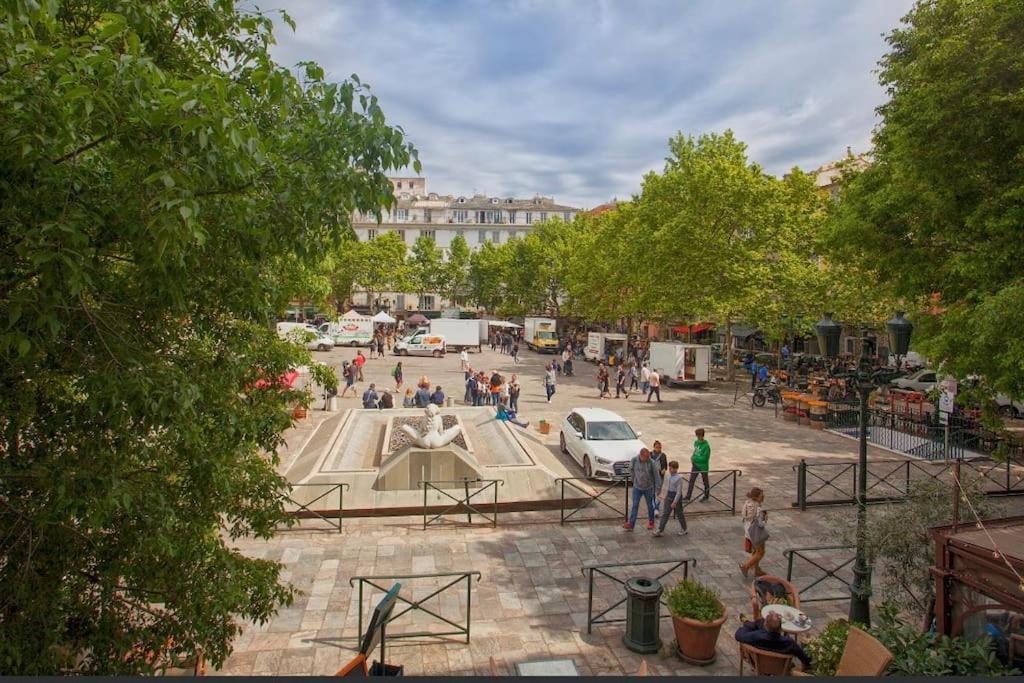 Апартаменти Pepite Bastiaise Place Du Marche Бастія Екстер'єр фото